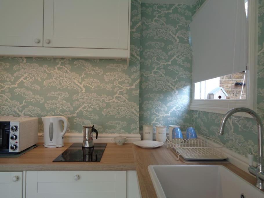 Charming English Style Studio Flat لندن المظهر الخارجي الصورة