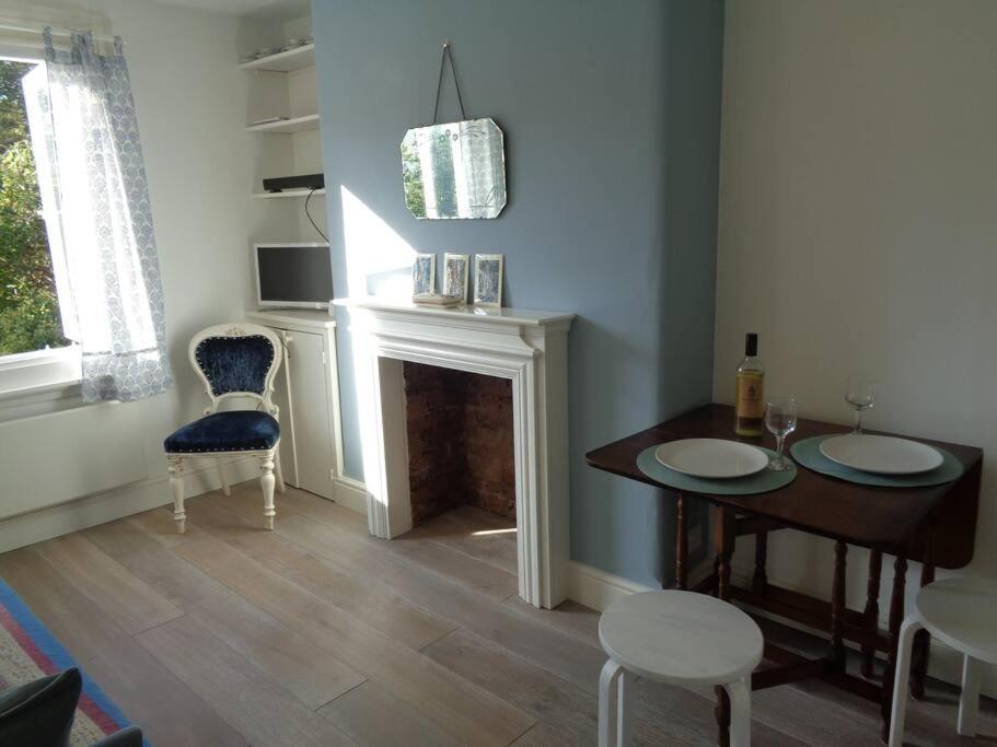 Charming English Style Studio Flat لندن المظهر الخارجي الصورة